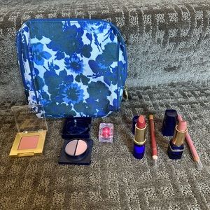 Estée Lauder makeup and cosmetic bag
